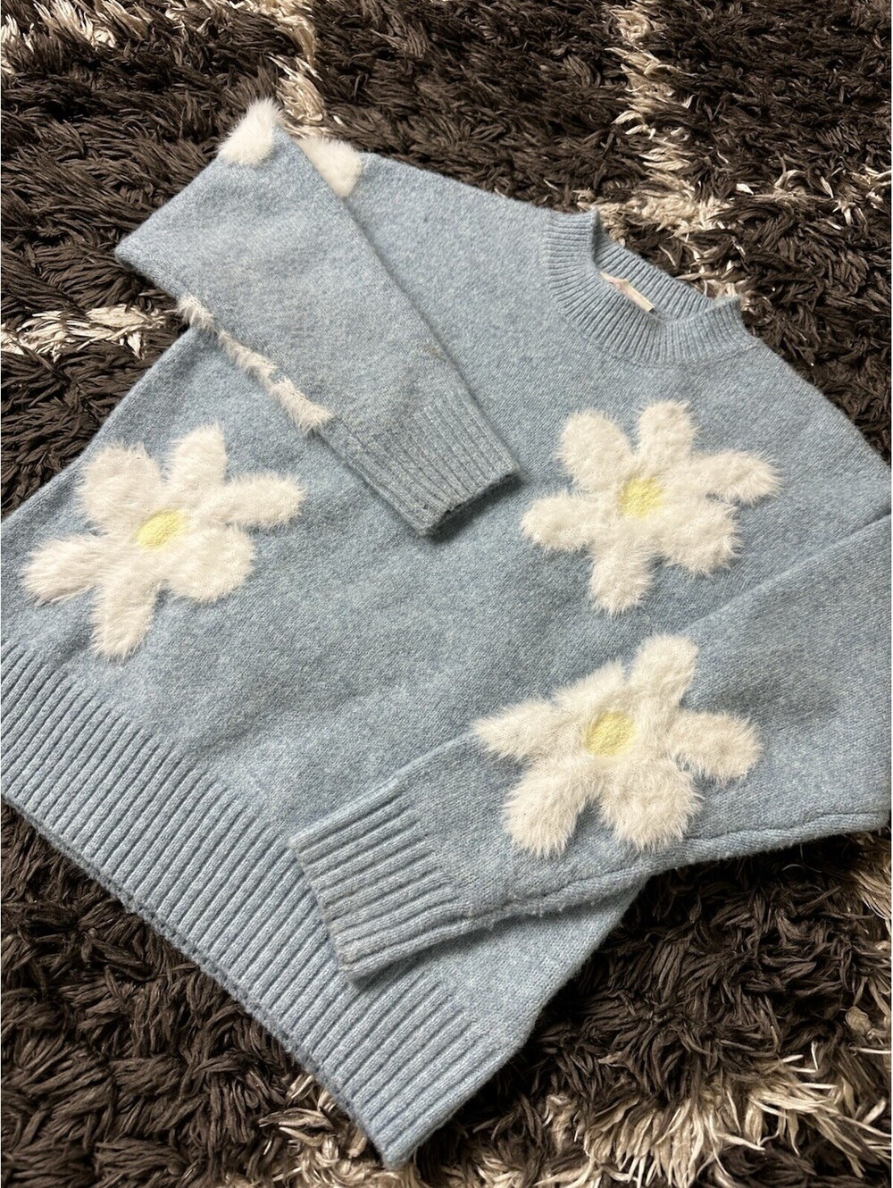 Love Daisy Womens Medium Light Blue Fuzzy Floral Daisy Crewneck Knit Sweater